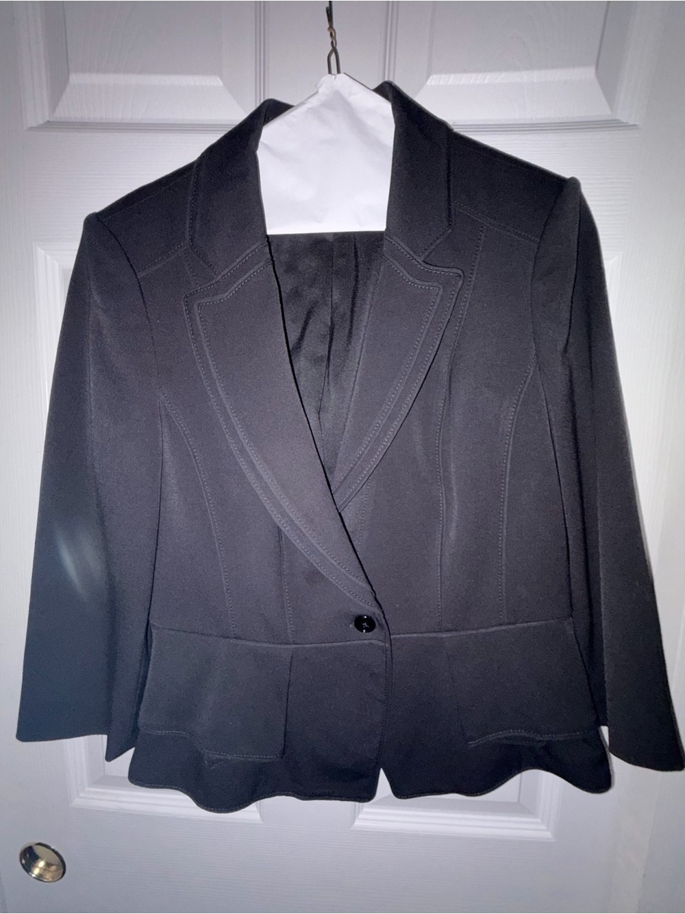 🖤 White House Black Market Tailored Single-Button Blazer